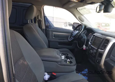 2017 Ram 1500 Big Horn 4X2 5'7 Box из США, поврежденный, VIN 3C6RR6LT3HG604940